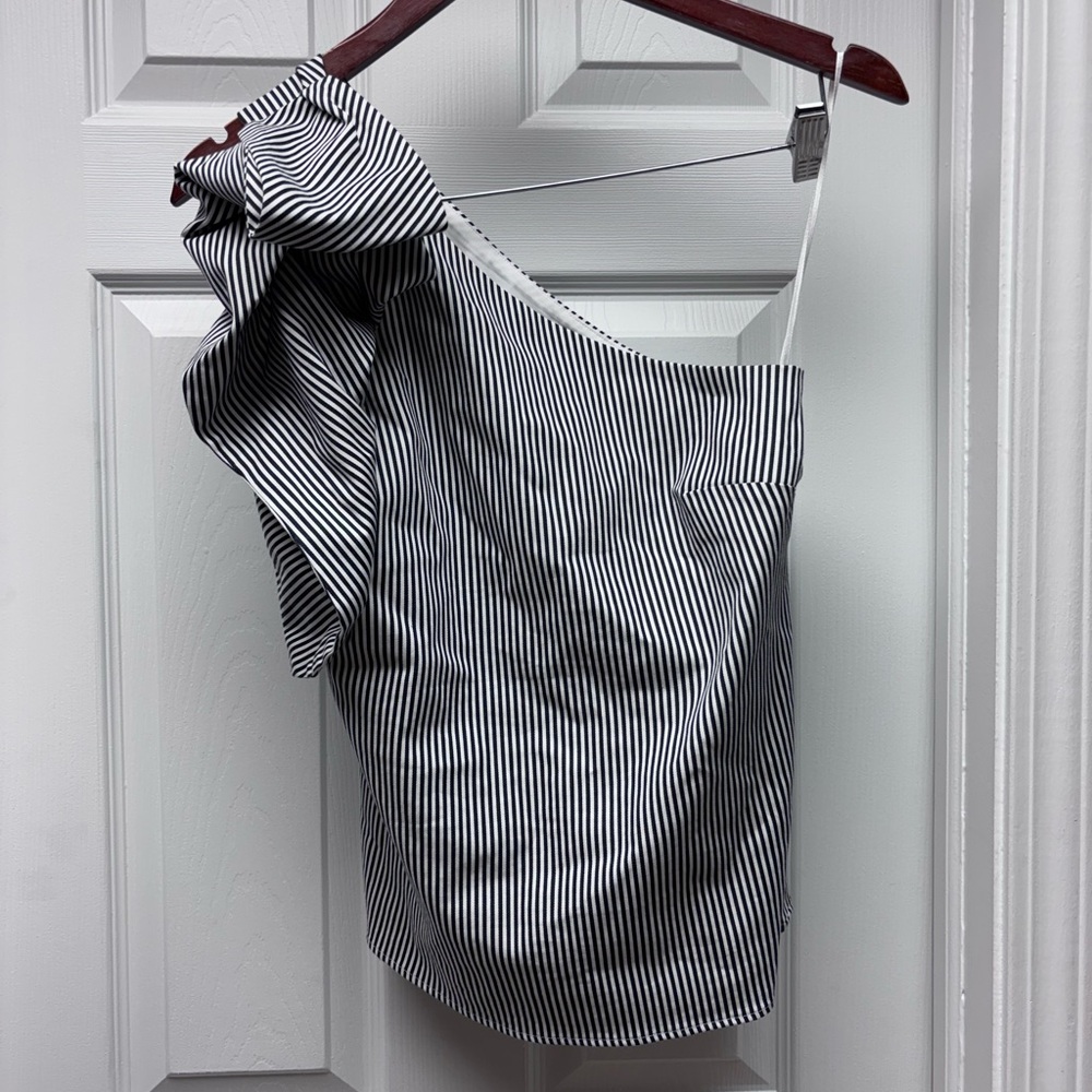 Banana Republic One Shoulder Striped Blouse Size 2 Black & White Ruffle Sleeve